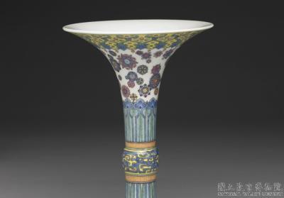 图片[2]-Gu vase with plantain leaf and hydrangea in falangcai painted enamels, Qianlong reign (1736-1795), Qing dynasty-China Archive